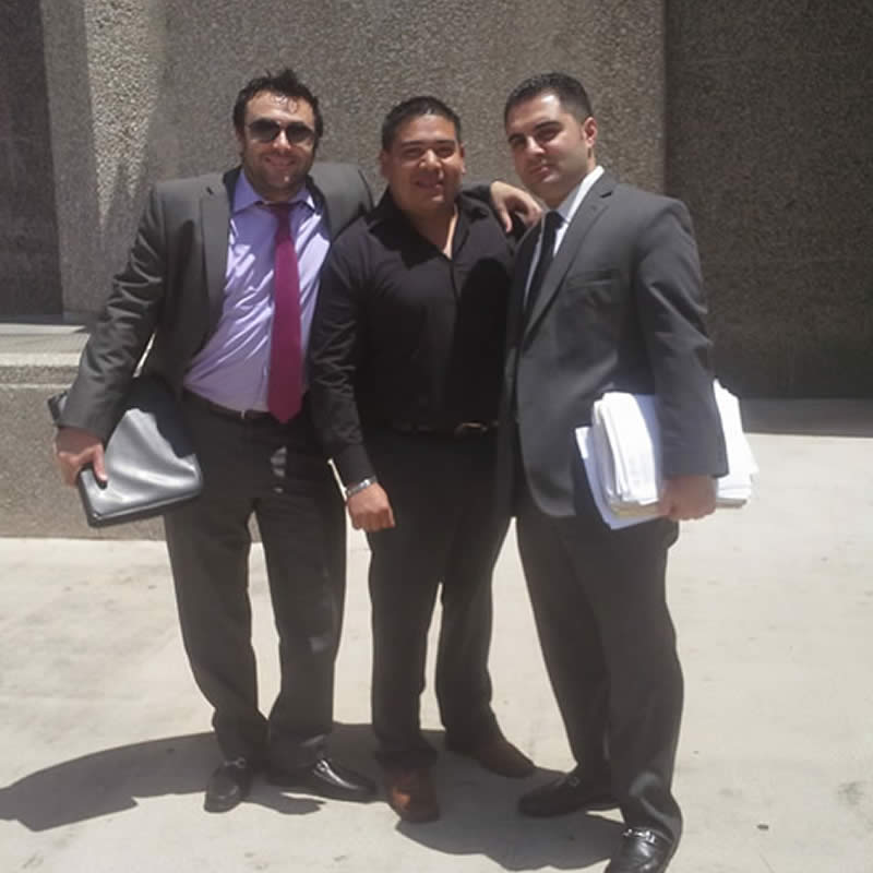 Testimonio en Fotos de Clientes Satisfechos 45